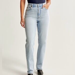 Abercrombie & fitch Curve Love Ultra High Rise 90s Straight Jean Size 30L